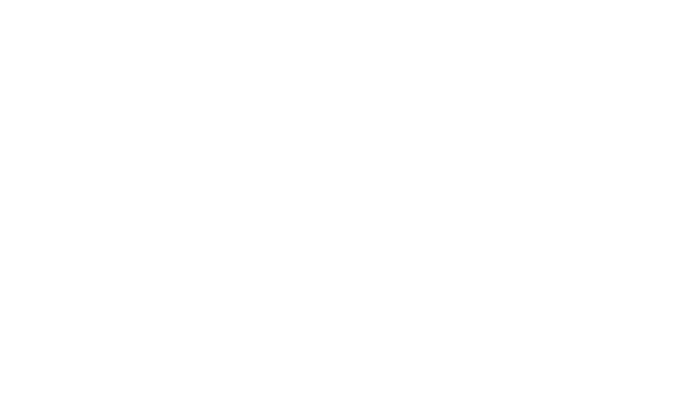 Valkoinen logo, jossa on talo, teksti "KIRVESMIES A. KÄMÄRÄINEN OY KAAKAMO | 0400 763 854" mustalla taustalla.